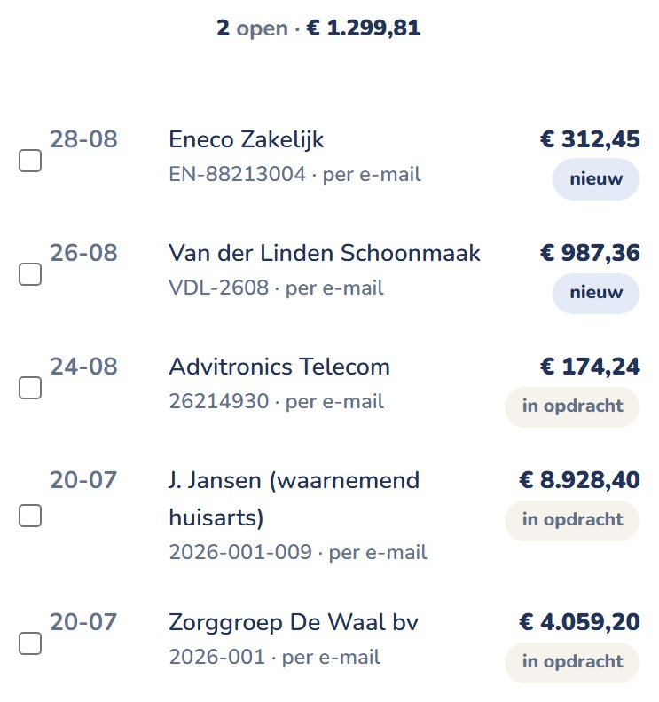 Inkomende facturen: twee net binnengekomen facturen met datum, bedrag en de melding nieuw, plus drie die al in een betaalopdracht zitten